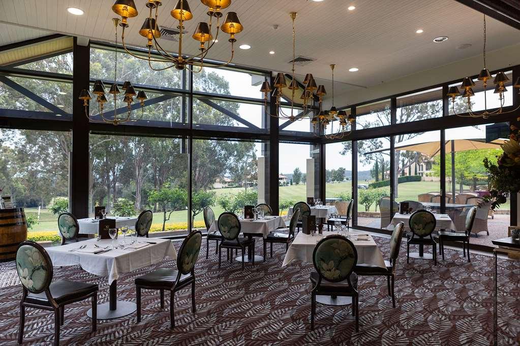 Chateau Elan At The Vintage Pokolbin Fasiliteter bilde The restaurant at the clubhouse