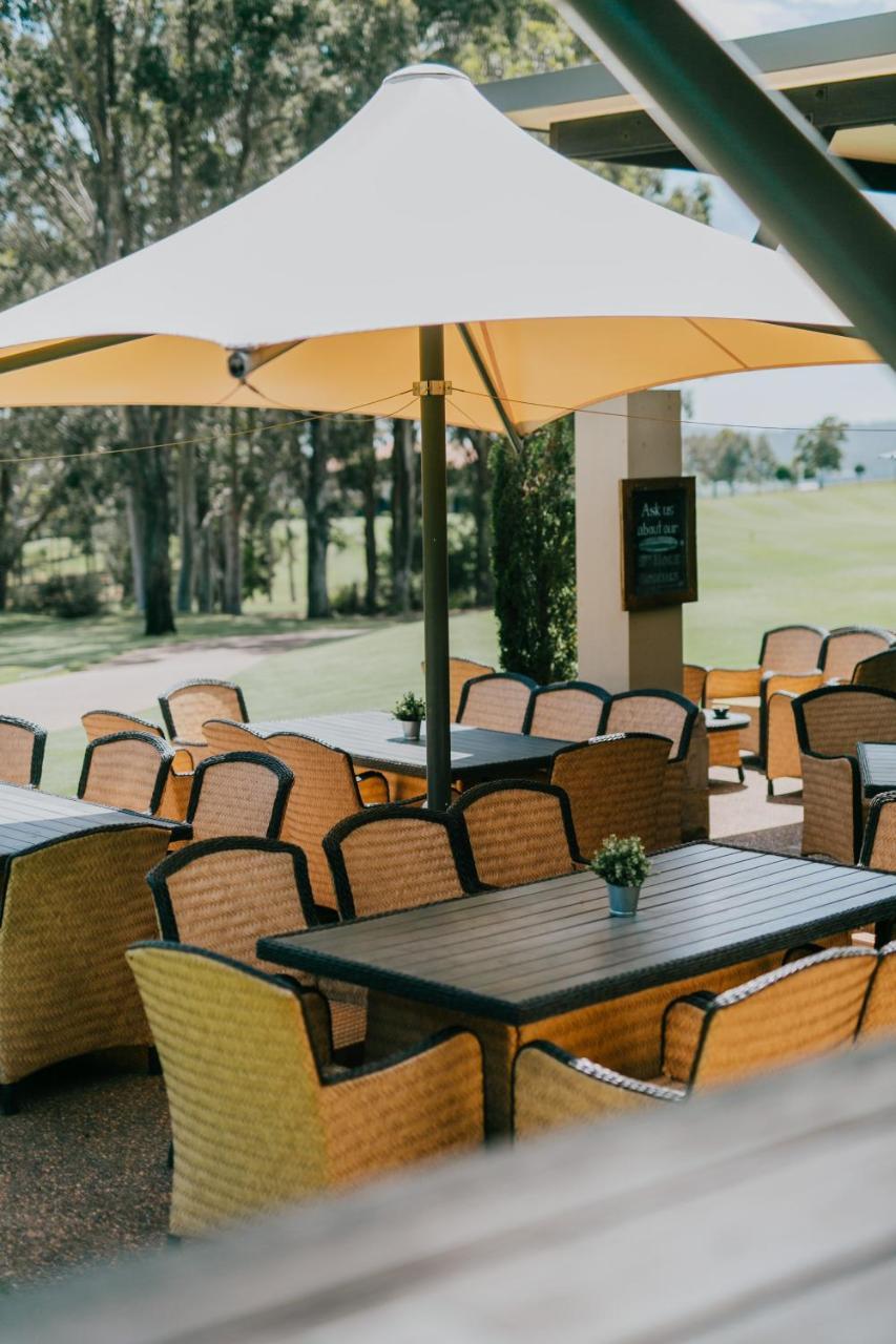 Chateau Elan At The Vintage Pokolbin Eksteriør bilde Clubhouse at the 2019 Women's Open